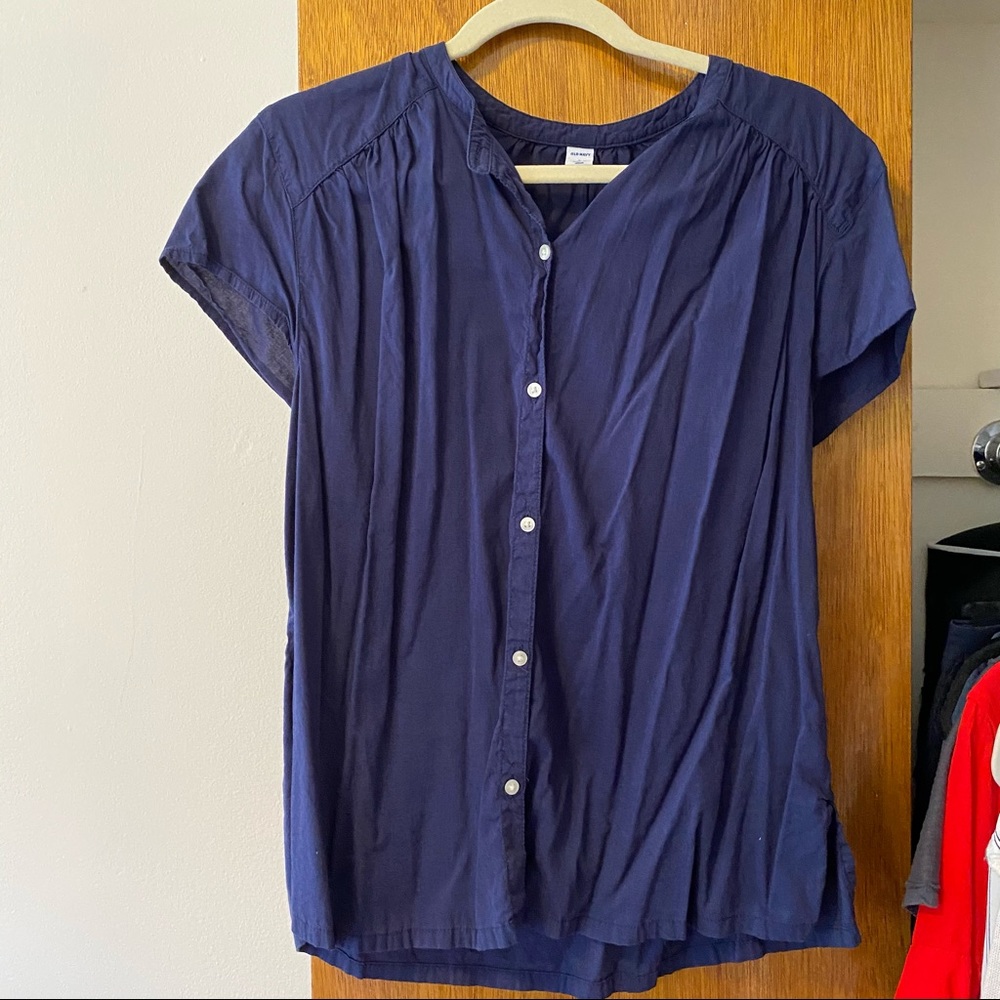 Old navy button up shirt sleeves top size L